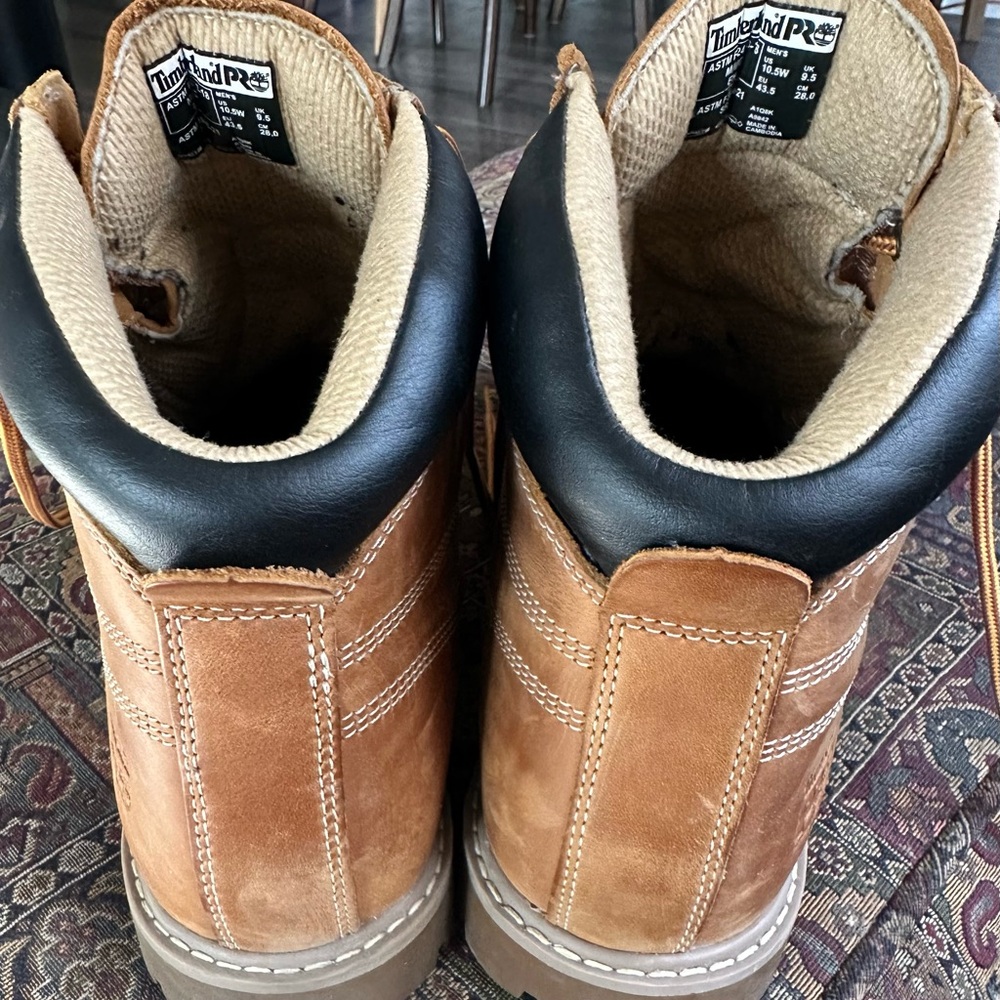 Timberlands - Picture 3 of 5